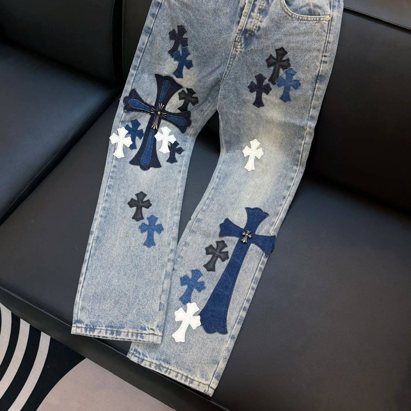 P310 Style number: D340 Chrome hearts M (about 120 pounds) L (about 140 pounds) XL (about 165 pounds) XXL (about 185 pounds)